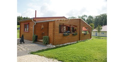 Luxuscamping - getrennte Schlafbereiche - Baden-Württemberg - Bungalow Family Plus  - Camping & Ferienpark Orsingen Bungalows auf Camping & Ferienpark Orsingen