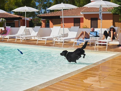 Luxuscamping - Bademöglichkeit für Hunde - Mittelmeer - Tiliguerta Glamping & Camping Village