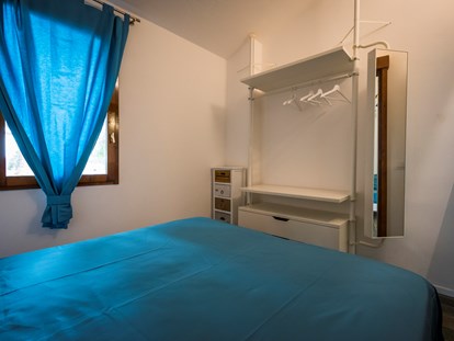 Luxuscamping - Kühlschrank - Sardinien - Tiliguerta Glamping & Camping Village Superior-Zweizimmer-Bungalows