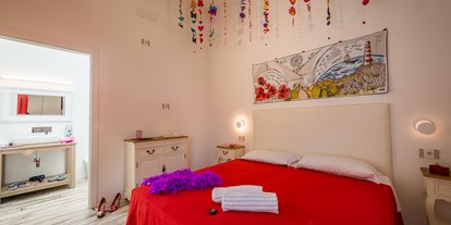 Luxuscamping - Klimaanlage - Italien - Tiliguerta Glamping & Camping Village Deluxe-Einzimmer-Bungalows 