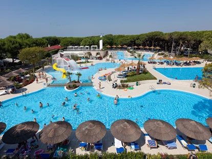 Luxury camping - Dusche - Adria - Schwimmbad - Camping Ca' Pasquali Village Mobilheim Residence Platinum auf Camping Ca' Pasquali Village