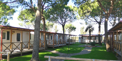 Luxuscamping - getrennte Schlafbereiche - Cavallino - Außenansicht des Mobilheims - Camping Ca' Pasquali Village Mobilheim Torcello Plus Gold auf Camping Ca' Pasquali Village