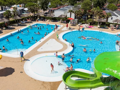 Luxuscamping - Geschirrspüler - Italien - Schwimmbad - Camping Vela Blu Mobilheim Top Residence Gold am Camping Vela Blu