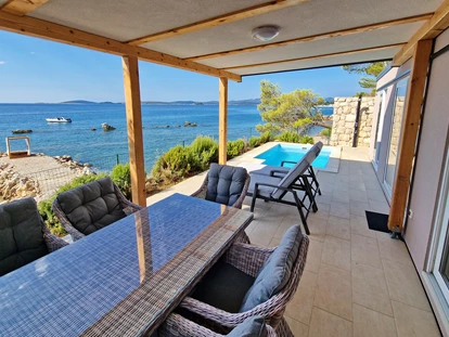 Luxuscamping - Kochmöglichkeit - Kroatien - Lavanda Camping - Luxury Mobile Home mit Pool on the beach - Lavanda Camping**** Luxury Mobile Home mit swimmingpool