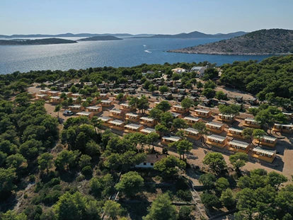 Luxury camping - Umgebungsschwerpunkt: Strand - Zadar - Šibenik - Obonjan Island Resort - Luftbild - Obonjan Island Resort