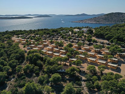 Luxury camping - Bademöglichkeit für Hunde - Zadar - Šibenik - Obonjan Island Resort - Luftbild - Obonjan Island Resort