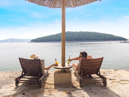 Luxuscamping - gut erreichbar mit: Schiff - Kroatien - Obonjan Island Resort
