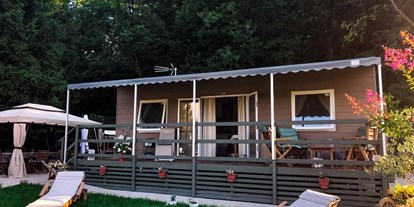 Luxuscamping - Art der Unterkunft: Mobilheim - Lombardei - Mobilheim Luxury mit Liegewiese auf Camping Montorfano  - Camping Montorfano Mobile homes