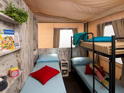 Luxury camping - Art der Unterkunft: Safari-Zelt - Schlafzimmer - Zaton Holiday Resort Glamping Zelte auf Zaton Holiday Resort