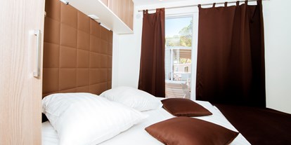 Luxuscamping - Art der Unterkunft: Mobilheim - Kroatien - Schlafzimmer - Zaton Holiday Resort Mobilheime auf Zaton Holiday Resort