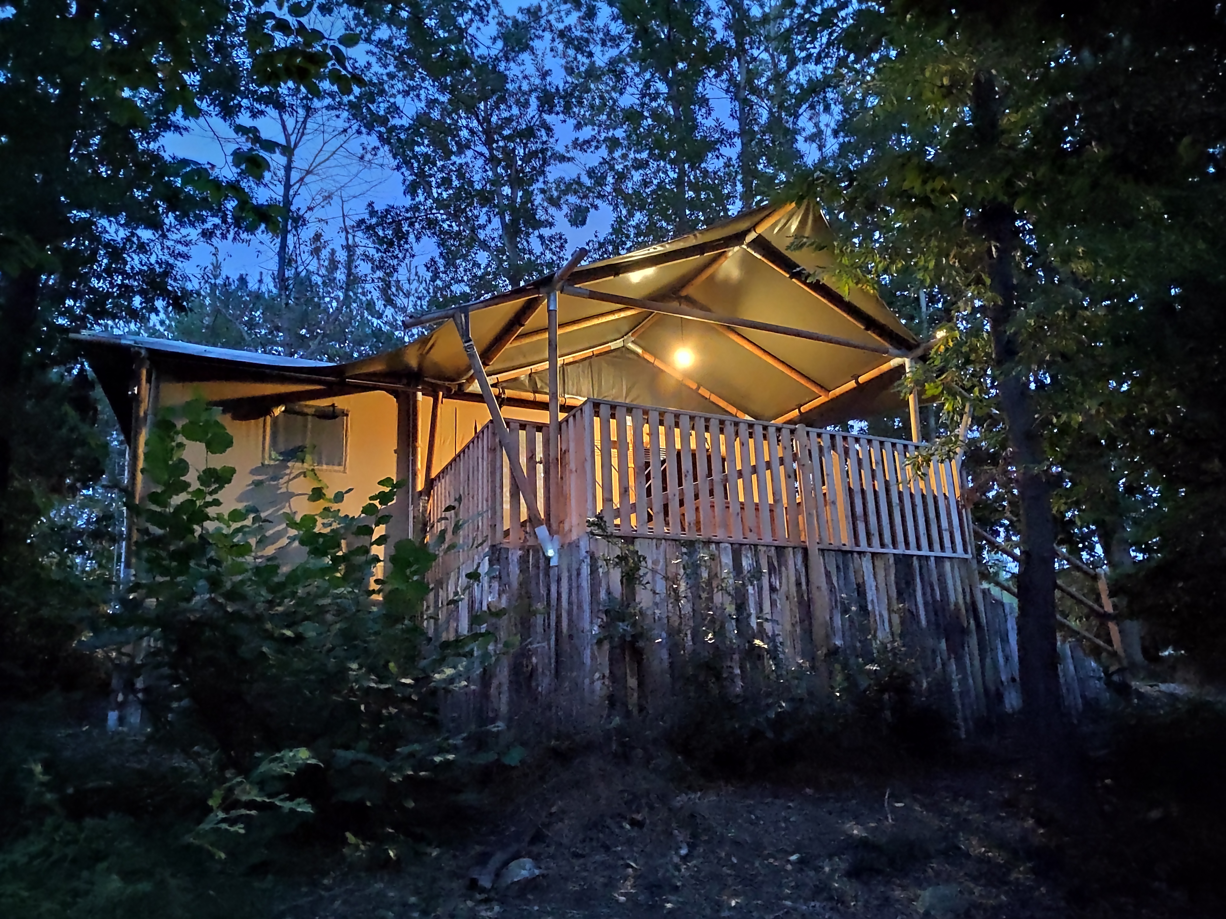 Glampingunterkunft - Comfort Lodge Zelte