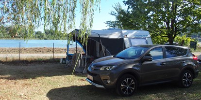 Luxuscamping - Terrasse - Savoie - Camping Ile De La Comtesse   Mobil Home Fluvial am Camping Ile De La Comtesse