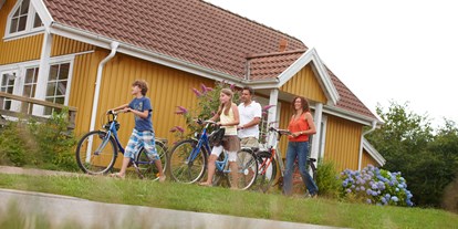 Luxuscamping - Gartenmöbel - Lüneburger Heide - Familienfahrradtour - Südsee-Camp Ferienhaus Malmö am Südsee-Camp