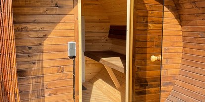 Luxuscamping - WC - Fasssauna am Tinyhouse und Hot Tub - Campingpark Heidewald Campingpark Heidewald
