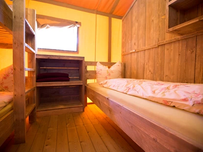 Luxury camping - getrennte Schlafbereiche - Waldcamping Brombach Safarizelt am Waldcamping Brombach