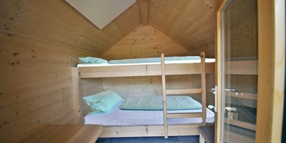 Luxuscamping - Art der Unterkunft: Baumhaus - Innenansicht, Baumhäuser in 3m Höhe mit Stockbett - Schwarzwälder Hof Baumhütten / Schwarzwälder Hof