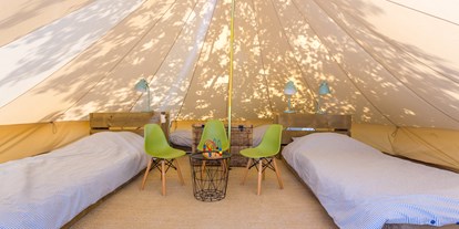 Luxuscamping - Gartenmöbel - Split - Nord - Bell zelt Kinder (3x einzelbett) - Boutique camping Nono Ban Boutique camping Nono Ban