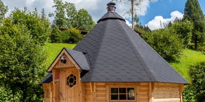 Luxuscamping - Goldingen - Grillkota - Gemeinschaftshaus - Camping Atzmännig PODhouse - Holziglu gross auf Camping Atzmännig