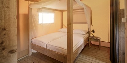 Luxuscamping - getrennte Schlafbereiche - Novigrad - Ehezimmer - Lanterna Premium Camping Resort - Valamar Safari-Zelte auf Lanterna Premium Camping Resort
