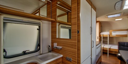 Luxuscamping - WC - Separates Waschbecken. - Camping- und Ferienpark Wulfener Hals Mietwohnwagen Kat. 0+ am Camping- und Ferienpark Wulfener Hals