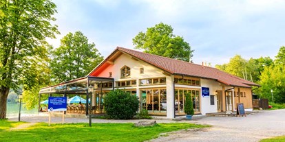 Luxuscamping - Preisniveau: moderat - Restaurant am Campingplatz Pilsensee - Pilsensee in Bayern Jagdhäuschen am Pilsensee in Bayern