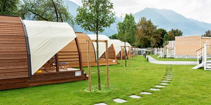 Luxuscamping - TV - Lago Maggiore - Campofelice Camping Village Igloo Tube auf Campofelice Camping Village