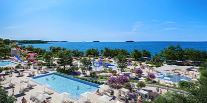 Luxuscamping - Kroatien - Aquamar – Premium Familien-Wasserpark mit Pools, Wasserattraktionen, Wasserrutschen mit insgesamt 350 m Länge (die Größte ist die Twister Slide mit 10 m Höhe) und mehr als 1000 m2 Wasserfläche - Istra Premium Camping Resort - Valamar Glamping Tents