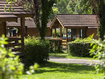 Luxury camping - Doucier - Domaine de Chalain Bungalows auf Domaine de Chalain