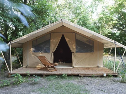 Luxuscamping - getrennte Schlafbereiche - Frankreich - Le Clapas Safari-Zelte auf Le Clapas
