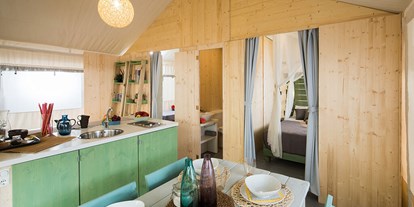 Luxuscamping - Istrien - Boutique Campingplatz Santa Marina - Meinmobilheim Premium Three Bedroom Glampingzelt auf dem Boutique Campingplatz Santa Marina