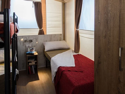 Luxury camping - Unterkunft alleinstehend - Adria - Park Polidor - Meinmobilheim Safari auf dem Campingplatz Park Polidor