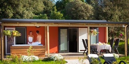 Luxuscamping - Rovinj - Campingplatz Polari - Meinmobilheim Deluxe auf dem Campingplatz Polari