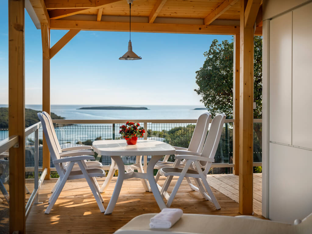 Luxuscamping: Campingplatz Veštar - Meinmobilheim: Superior View auf dem Campingplatz Veštar