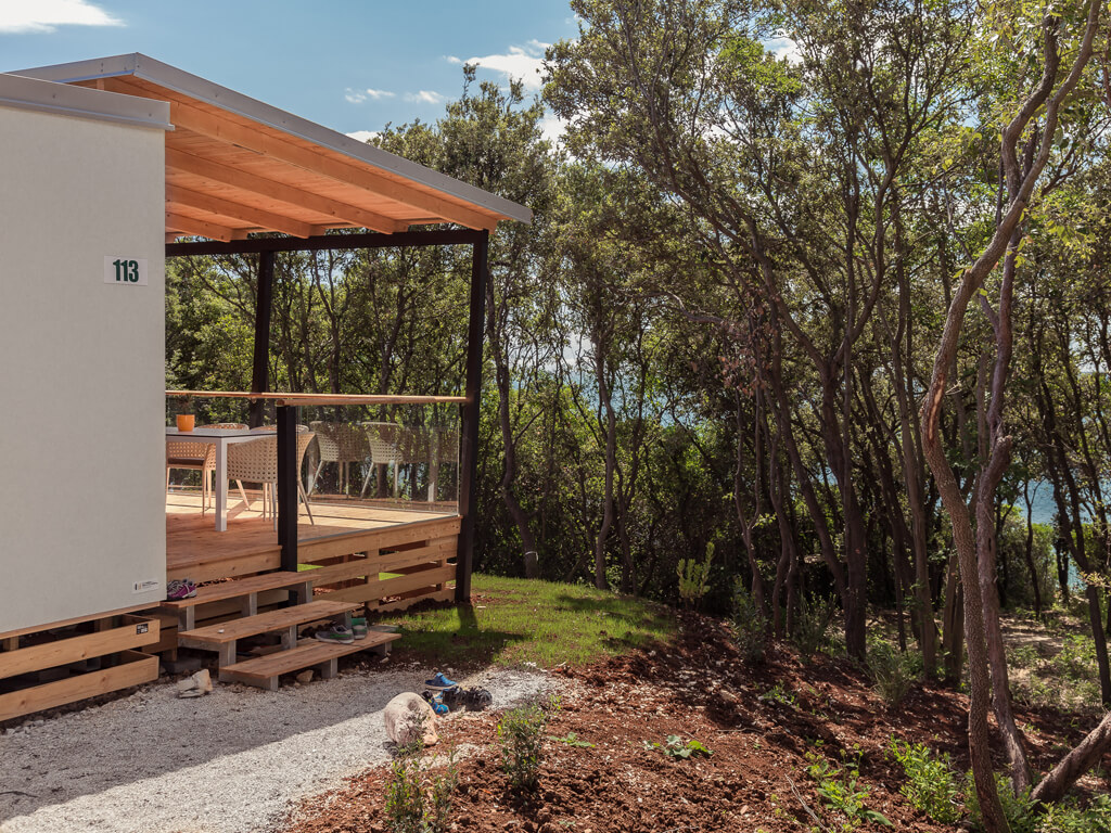 Glampingunterkunft - Villa Beach auf dem Campingplatz Mon Perin