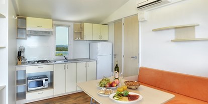 Luxuscamping - Kochmöglichkeit - Pula - Brioni Sunny Camping - Meinmobilheim Superior Plus auf dem Brioni Sunny Camping