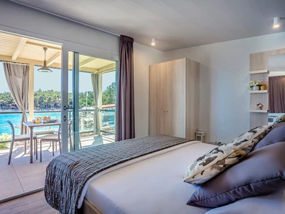 Luxuscamping - WC - Zadar - Šibenik - Ježevac Premium Camping Resort - Meinmobilheim Lungomare Premium Romantic auf dem Ježevac Premium Camping Resort