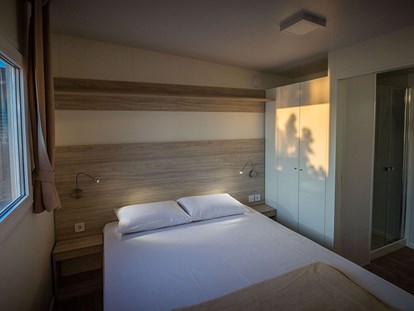 Luxuscamping - Klimaanlage - Selce - Campingplatz Selce - Meinmobilheim Mediteran Comfort Seaside auf dem Campingplatz Selce