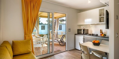 Luxuscamping - Kochmöglichkeit - Banjol - Padova Premium Camping Resort - Meinmobilheim Premium Romantic auf dem Padova Premium Camping Resort