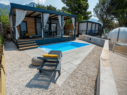 Luxuscamping - Kühlschrank - Split - Dubrovnik - Campingplatz Medora Orbis - Meinmobilheim Deluxe auf dem Campingplatz Medora Orbis