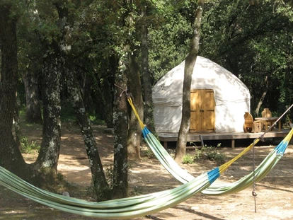 Luxury camping - Mille Etoiles Jurten auf Mille Etoiles