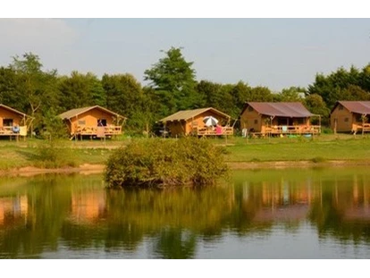 Luxuscamping - getrennte Schlafbereiche - Frankreich - Camping Village de La Guyonniere Woody Lodge auf Camping Village de La Guyonniere