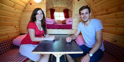 Luxuscamping - Art der Unterkunft: Schlaffass - Schwäbische Alb - Camping Heidehof Campingfass für 4 Personen am Camping Heidehof