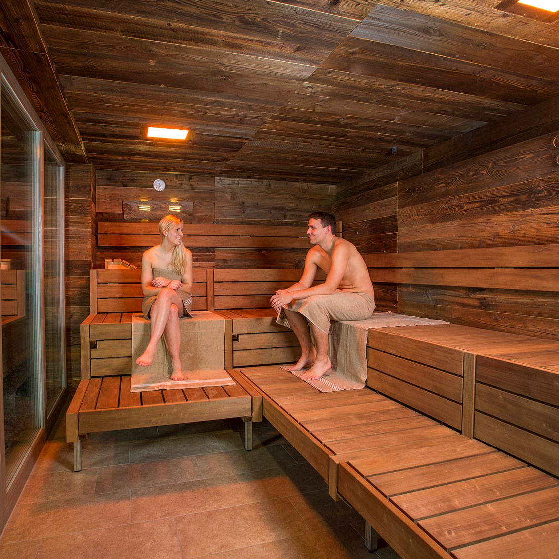 Glampingunterkunft: Kräuter Sauna im Alfen Saunaland - Großes Germanenhaus für 6 Personen am Alfsee Ferienpark