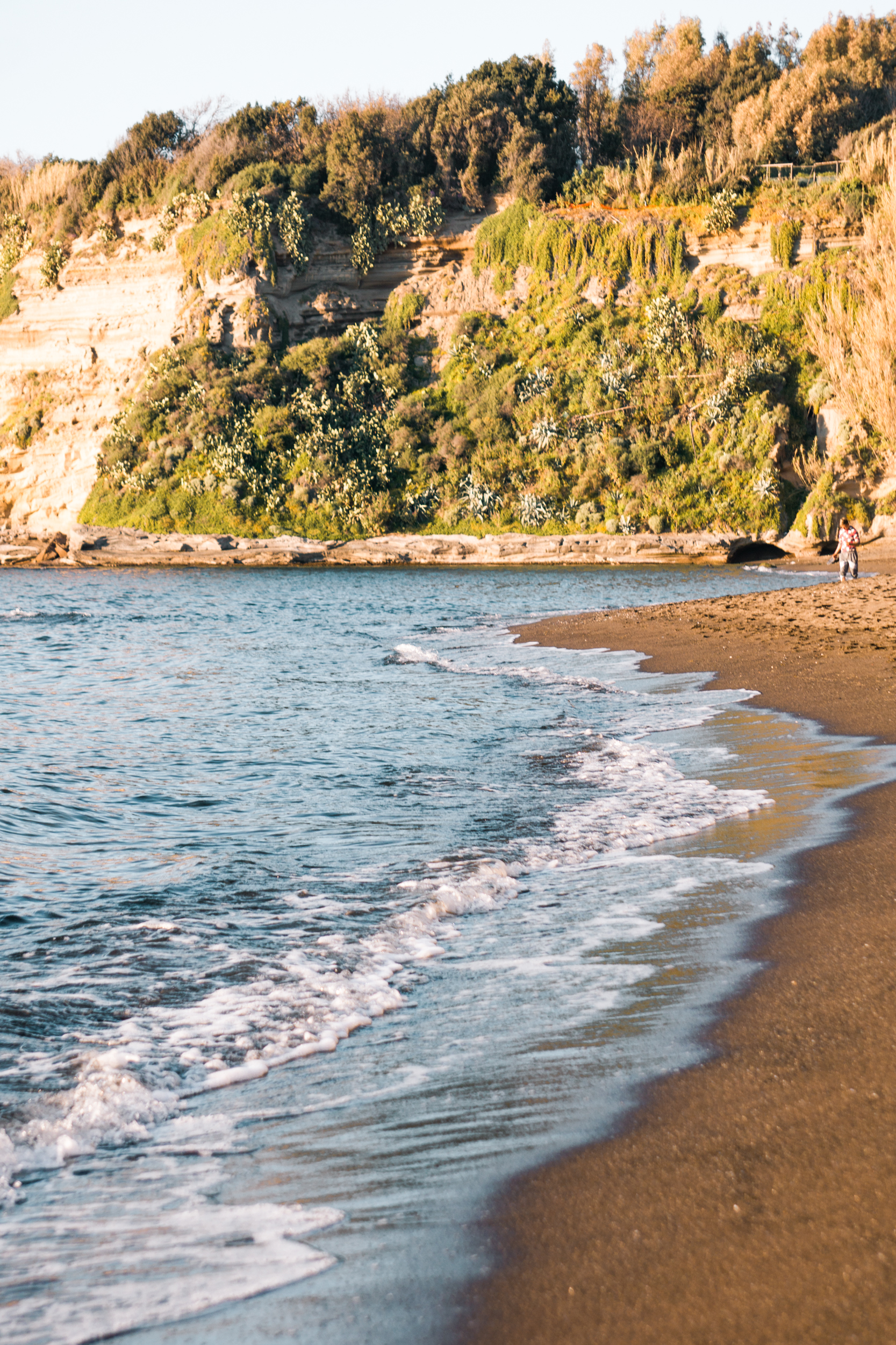 Glampingunterkunft: Procida - der Strand - Garden Suites, Glamping tents und Airstreams