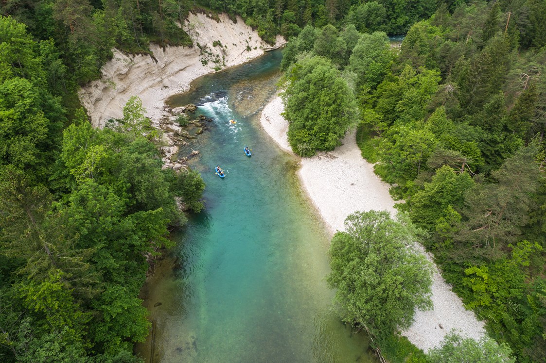 Glampingunterkunft: River Sava around the campsite - River Camping Bled