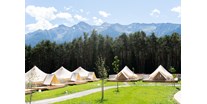 Luxuscamping - Tirol - Herrliche Lage am Waldrand mit Panoramablick auf die Bergwelt - Camping Gerhardhof Sonnenplateau Camping Gerhardhof