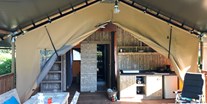 Luxuscamping - Finistère - Tendi Safarizelt mit Badezimmer auf Camping de Kerleyou - Tendi safarizelt mit Badezimmer auf Camping de Kerleyou