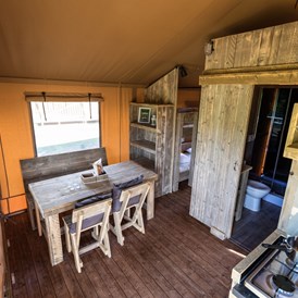 Glampingunterkunft: Tendi safarizelt mit Badezimmer - Tendi safarizelt mit Badezimmer auf Camping Rosselba Le Palme
