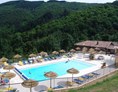 Glampingunterkunft: Schwimmbad auf Camping L'Ardechois - Tendi Lodgezelt mit Badezimmer auf Camping L'Ardechois