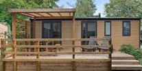 Luxuscamping - Mobilheim Privilege Club 6 Personen 3 Zimmer  von Vacanceselect auf Camping Le Castellas